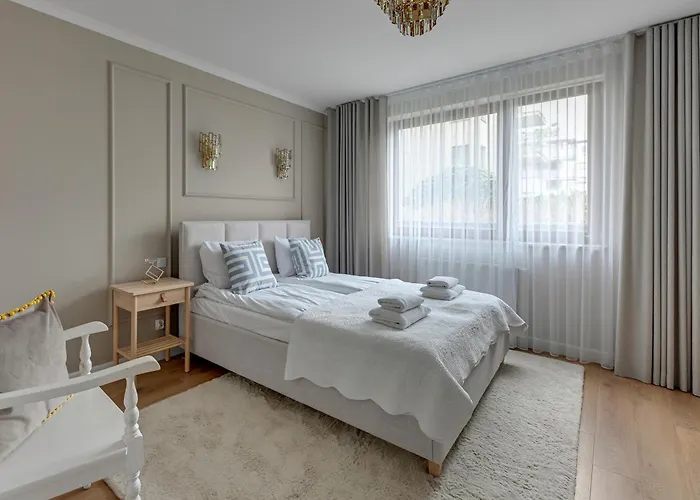 Oliwa Park By Blue Mandarin *